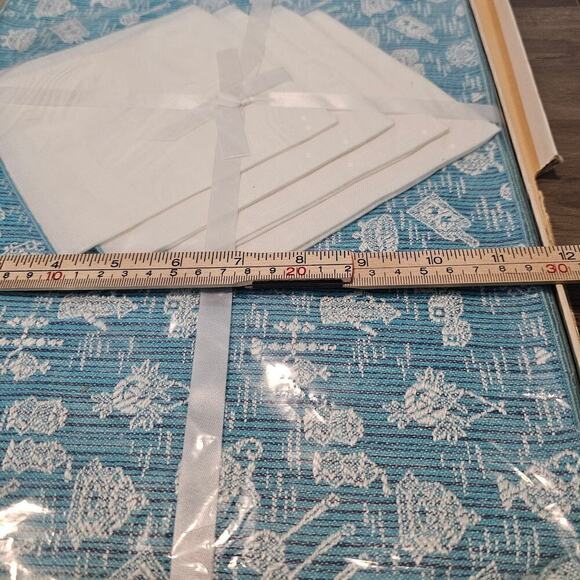Vintage 8 Piece Luncheon Set Placemats and Napkins Blue Embroidered Kitchen Set - Picture 10 of 10